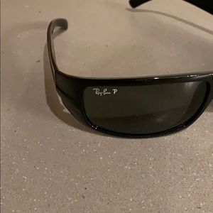 Ray-Ban Polarized 4057 sunglasses